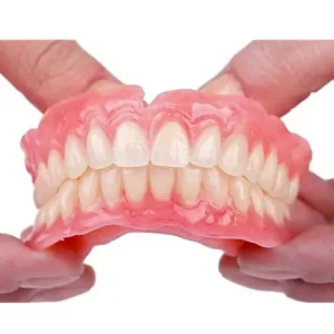 دندان مصنوعی چسبی
