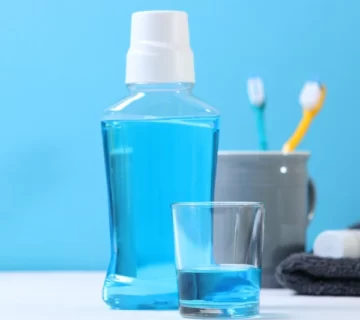 استفاده از دهانشویه بعد از ایمپلنت